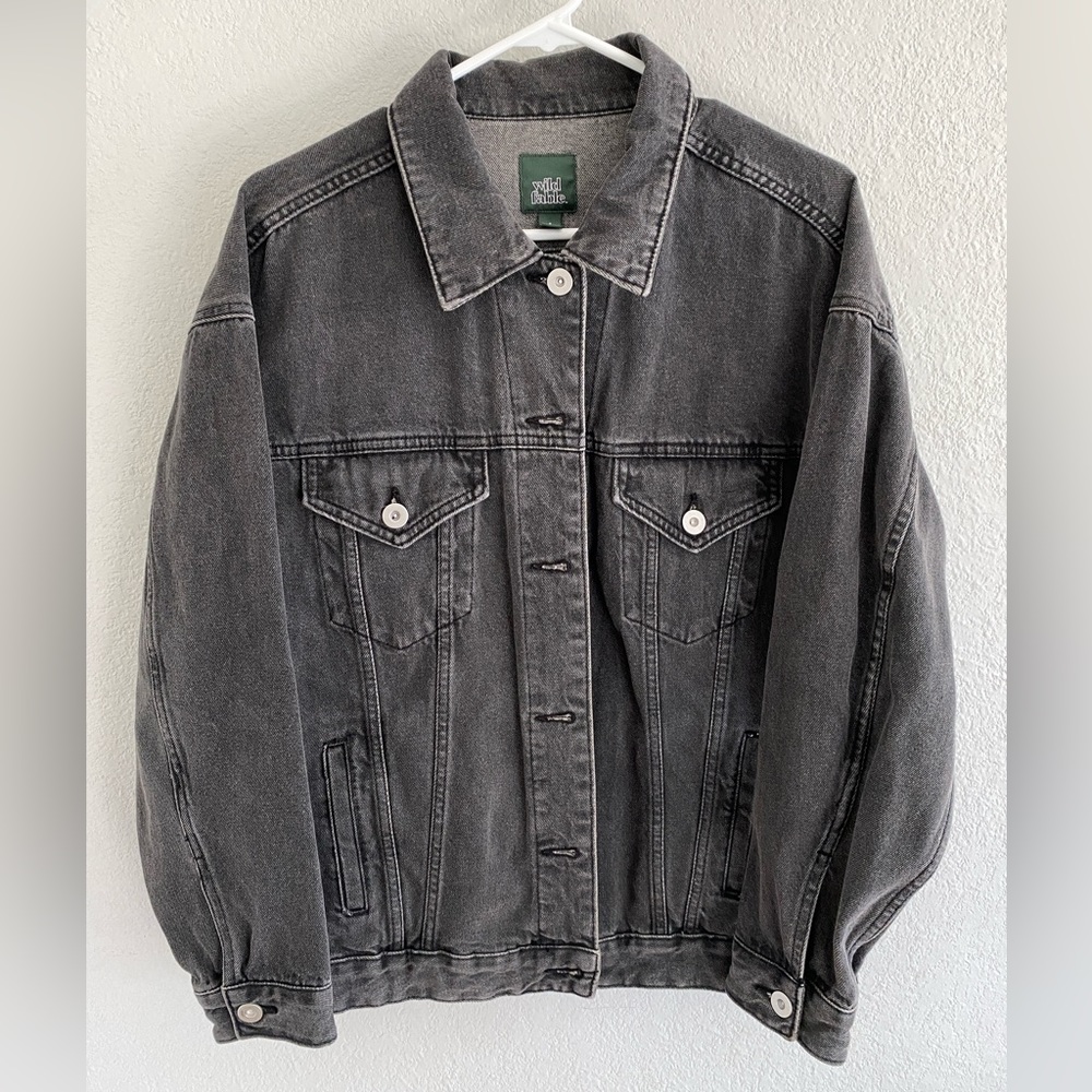 Wild Fable Women's Black Denim Trucker Jacket Size Small